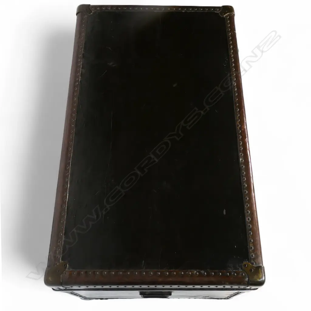 A South East Asian English-influenced leather travel trunk, Image 1++